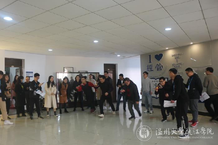 运乒乓球.JPG