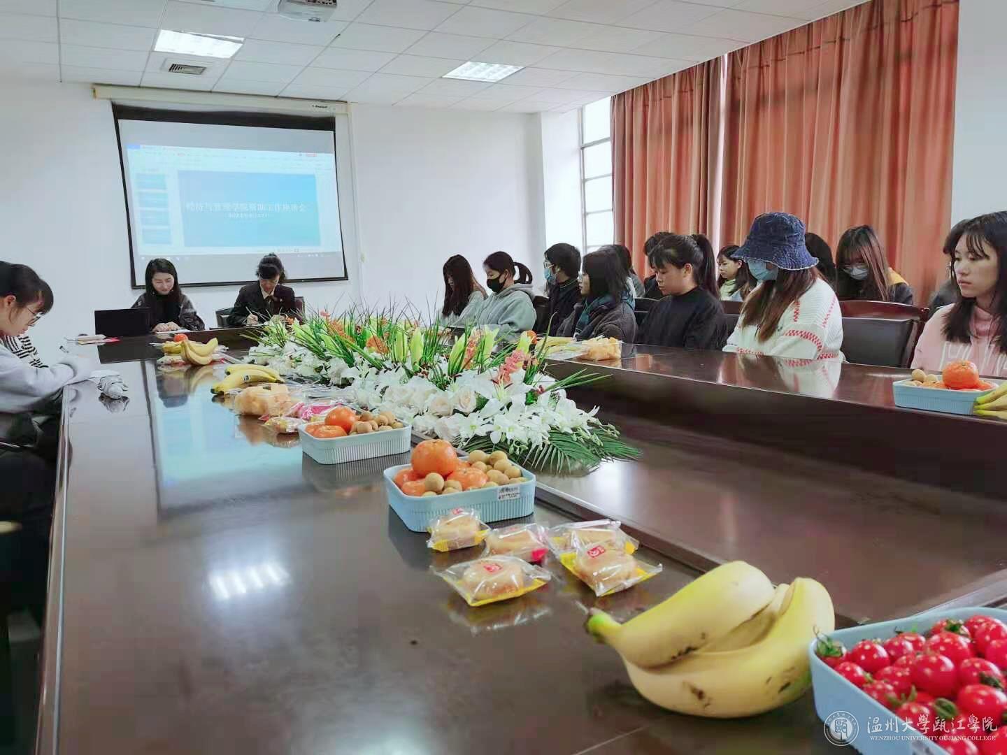 学生代表发言.jpg