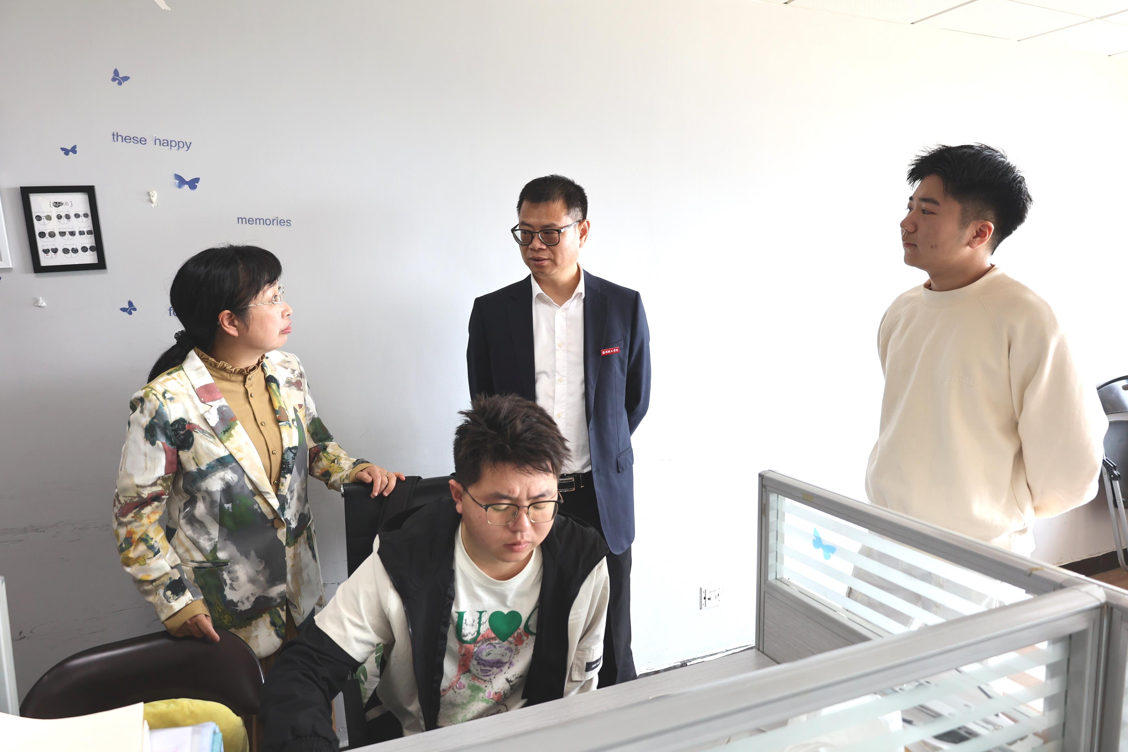 ab9d6a82ab98ff2603ca8c026623539.jpg
